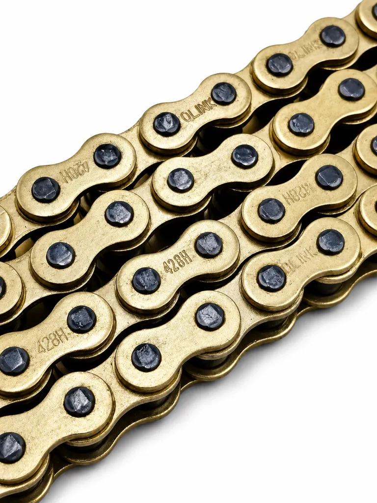 Q06-3090 CADENA 428H X 136 DORADA.webp