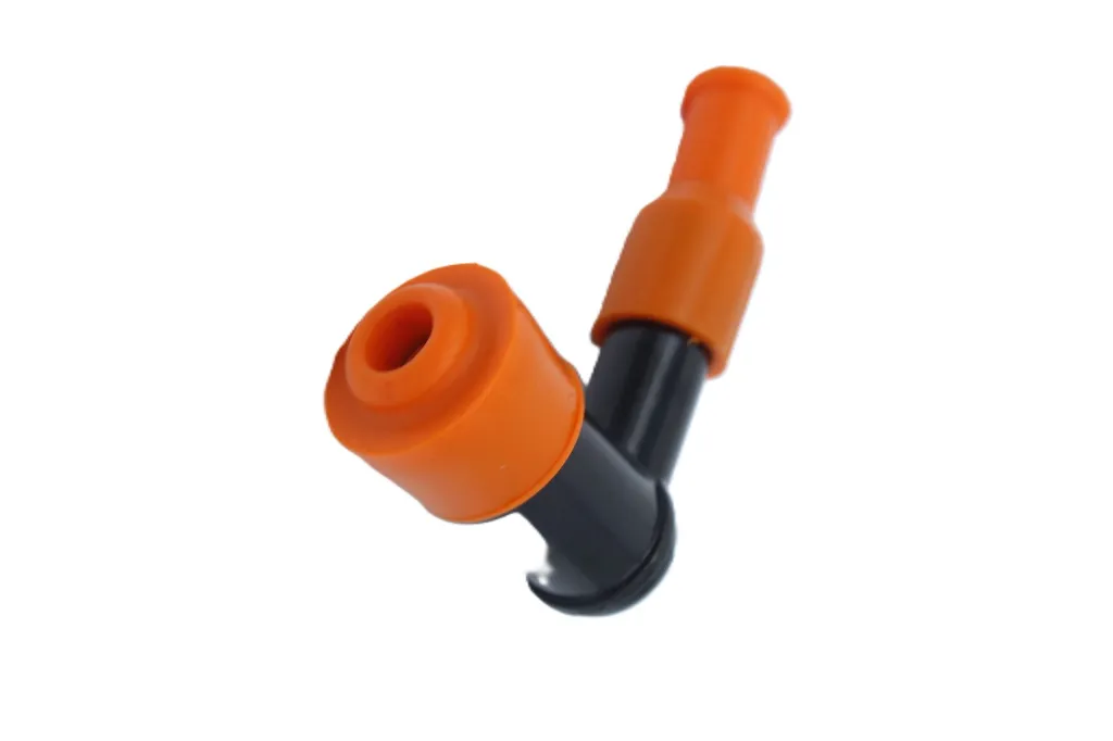 Q06-1004 CAPUCHON DE BUJIA FT 150 2.webp