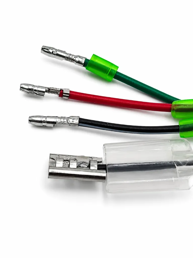 Q06-3009 SWITCH 4 CABLES 2.webp