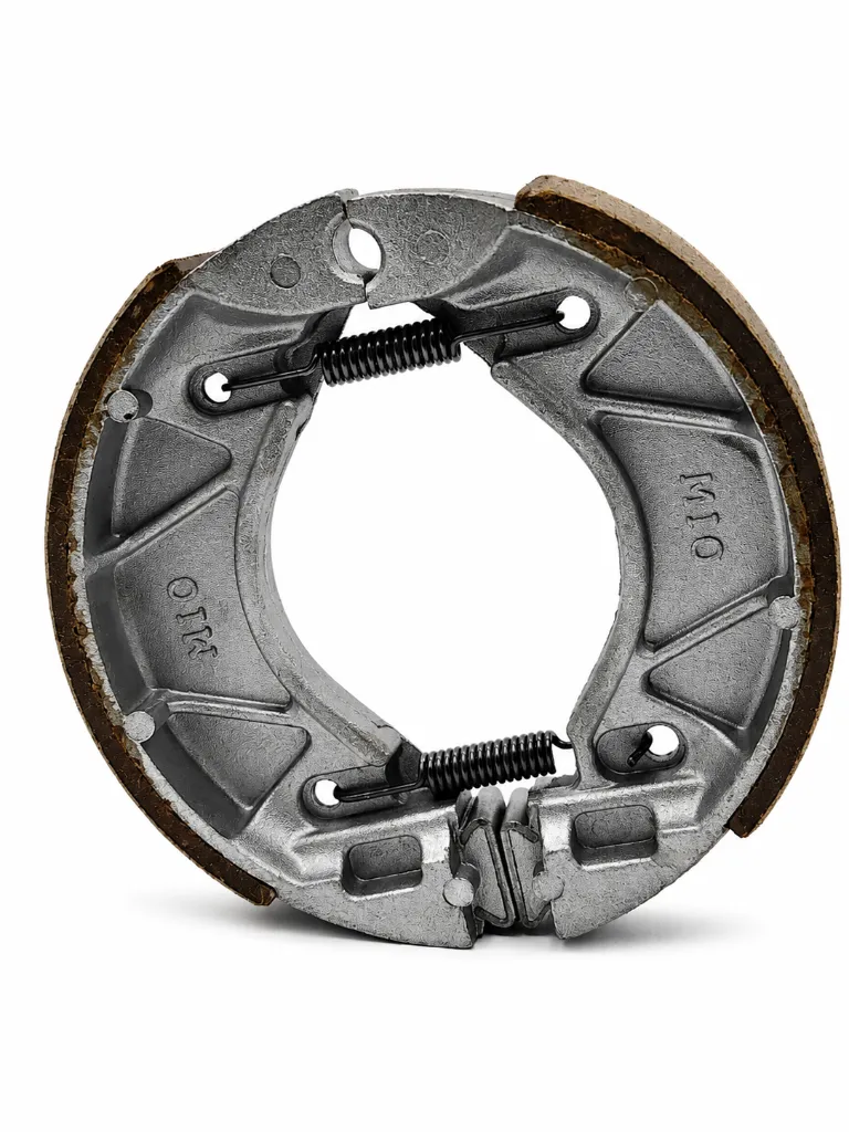 Q06-4009 ZAPATA DE FRENO TRASERO FZ 16 1.webp