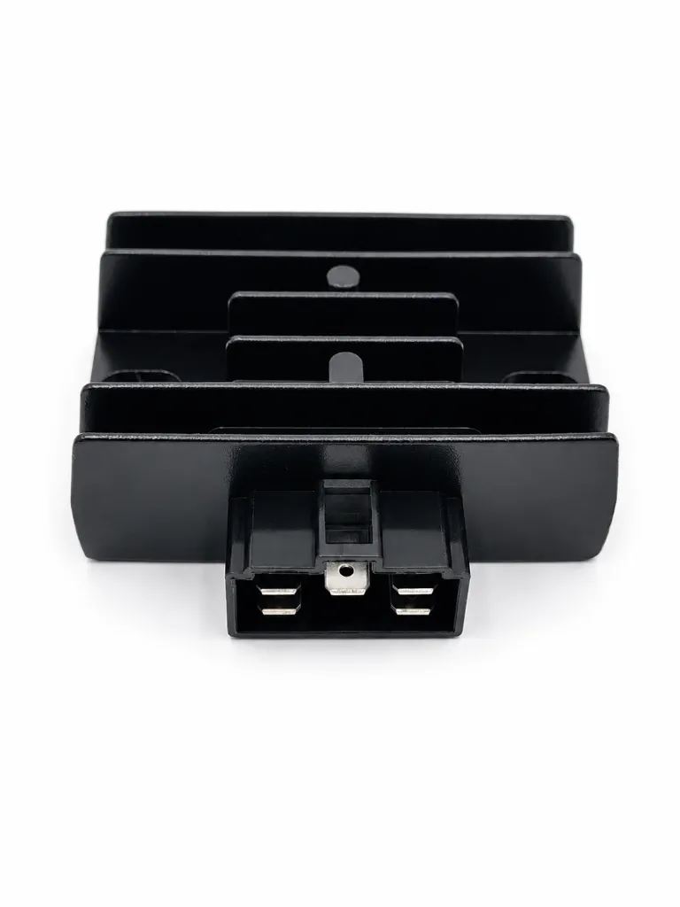 Q06-2008 REGULADOR YBR 125.webp