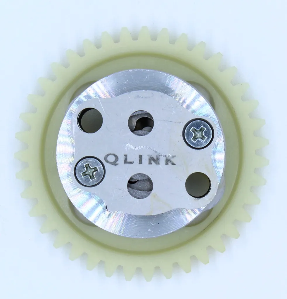 Q06-3087 BOMBA DE ACEITE FT 150 2.webp