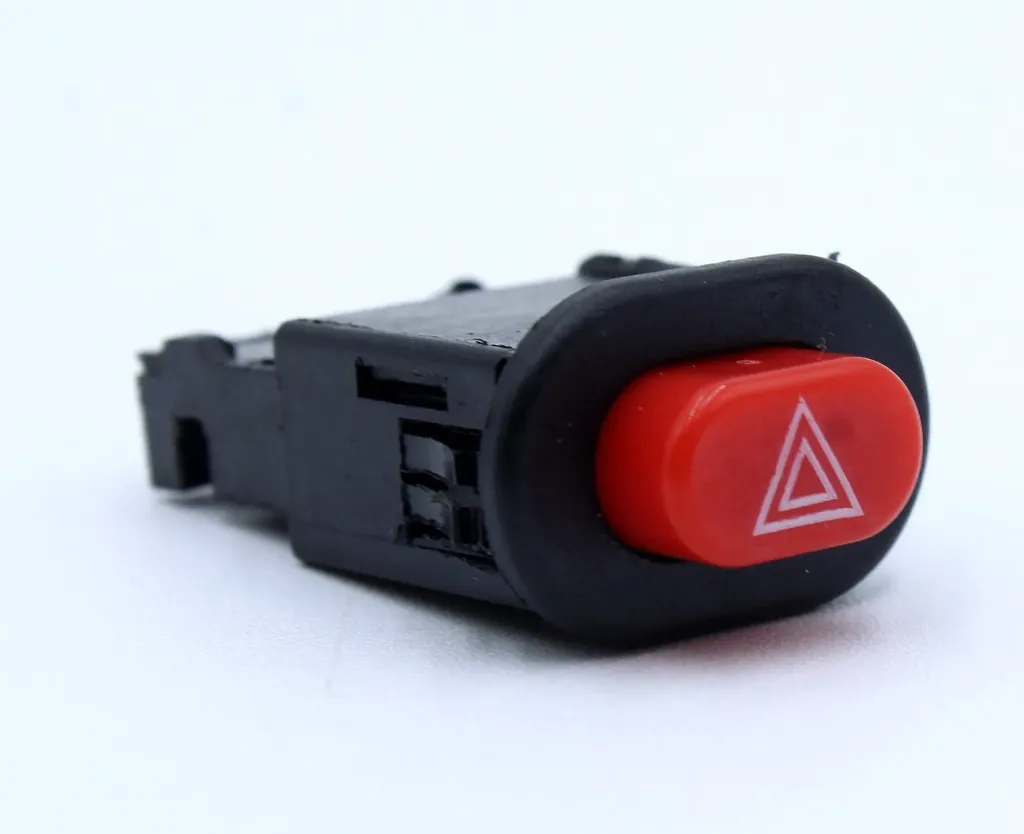 [Q07-3004] [QLINK] BOTON DE INTERMITENTES DS 125, DS 150, GS 150, XS 150