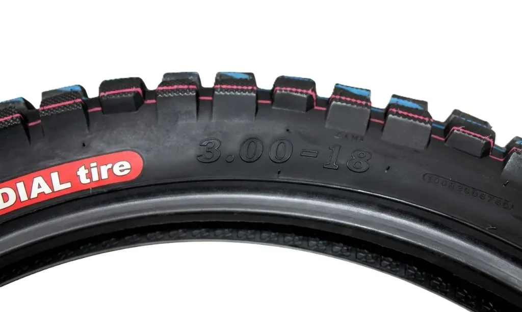 [3.00-18 YX-CY162] [QLINK] LLANTA 3.00-18